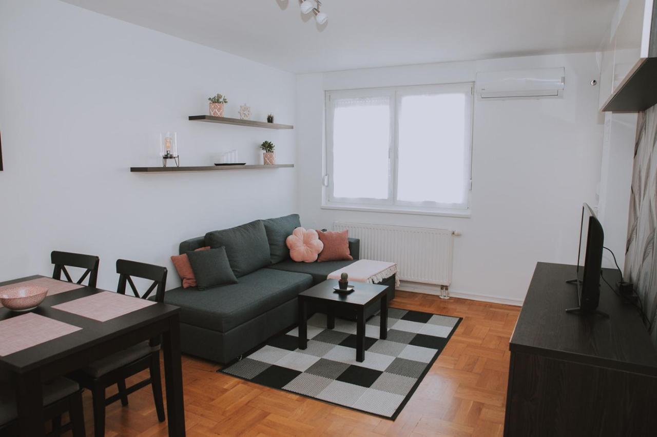 Apartament Nika, Arena Zagrzeb